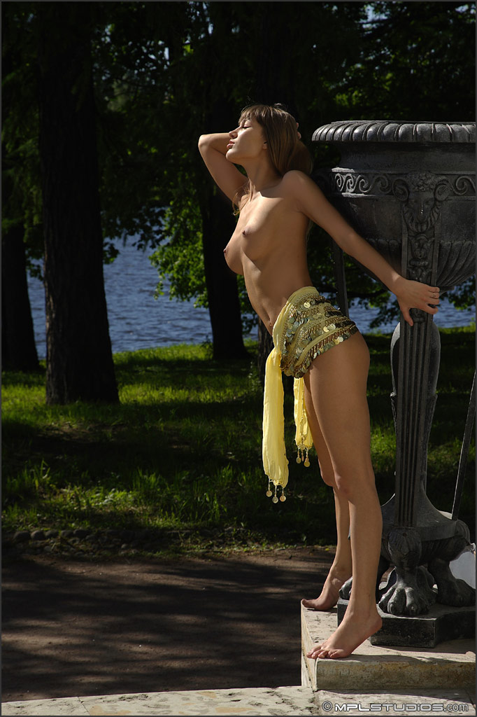 Photo #3 of Angela posing in Athena
