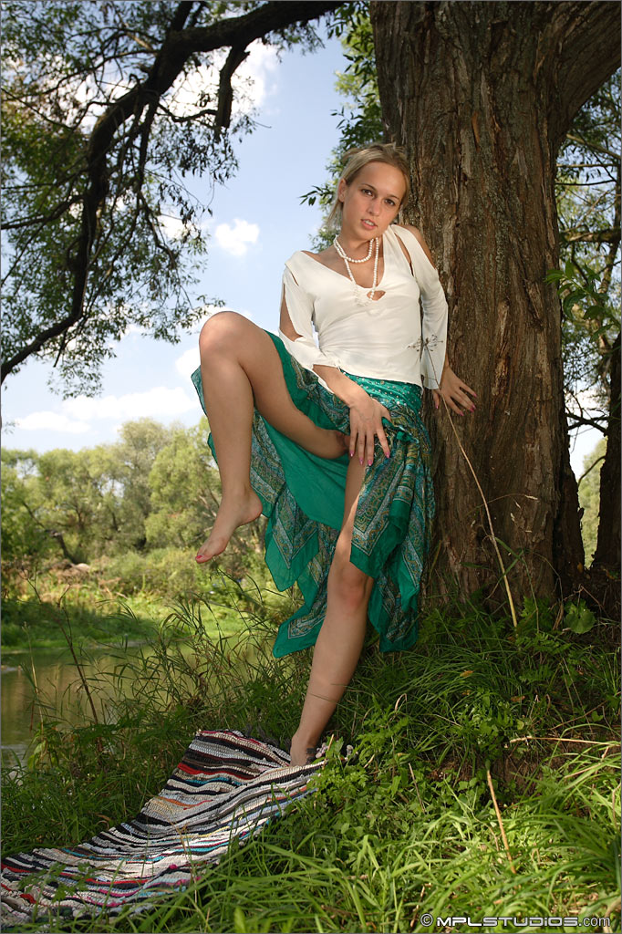 Photo #3 of Kirsti posing in Willow Pond