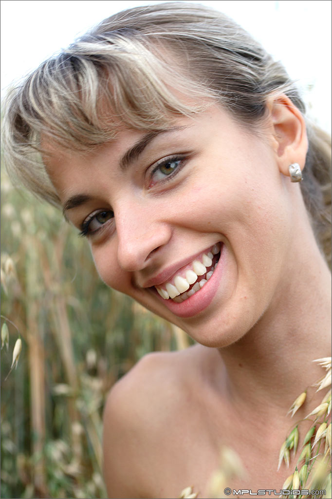 Photo #4 of Lia posing in Postcard from Moscow