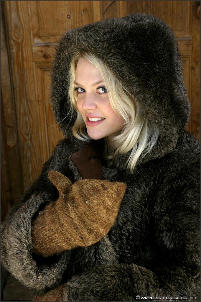 Photo #3 of Valia posing in Winter Angels