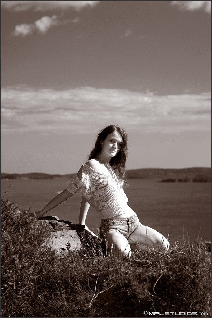 Photo #1 of Yalena posing in Swallows Roost