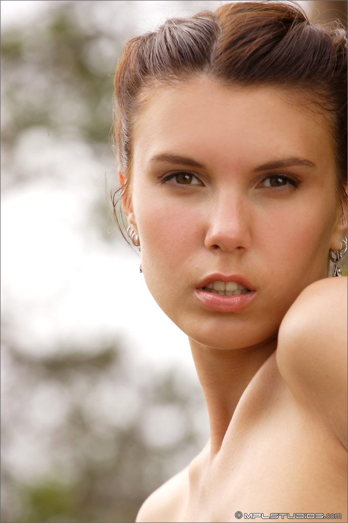 Photo #8 of Nata posing in Juniper