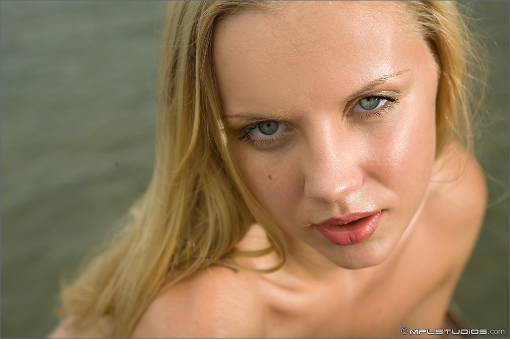 Photo #5 of Sarah posing in Smuggler's Cove