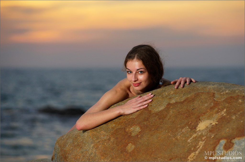 Photo #5 of Sasha posing in Sunset Paradise