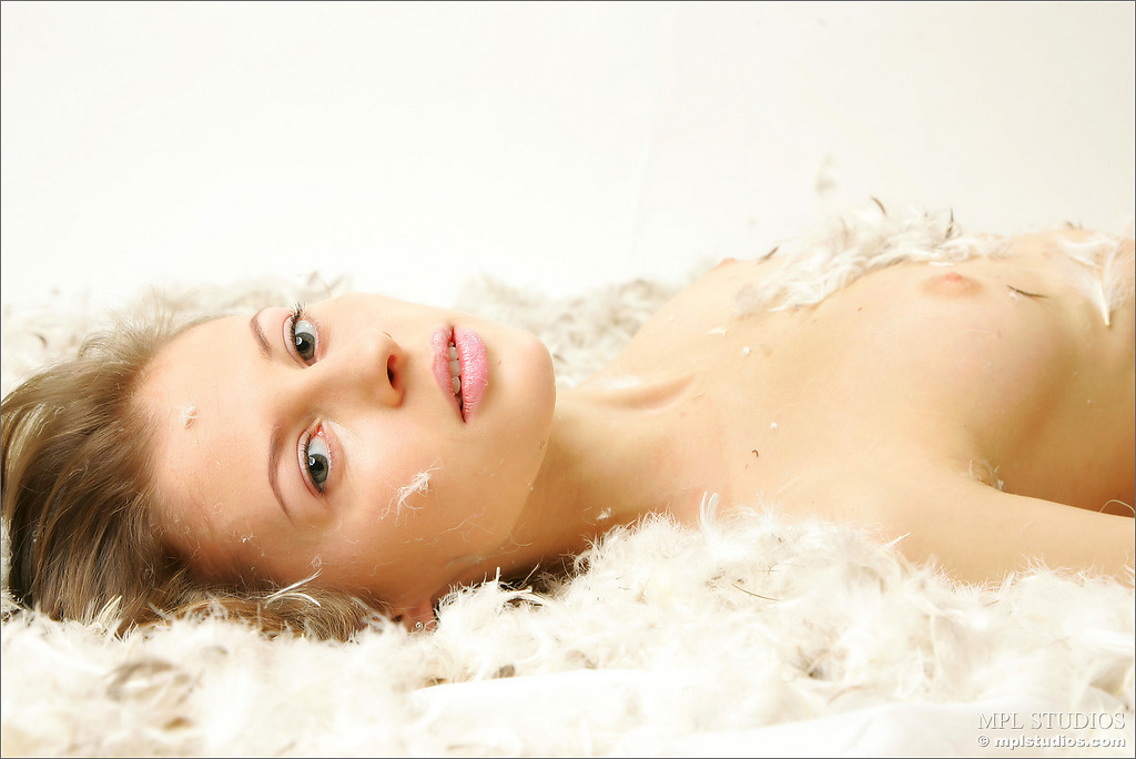 Photo #7 of Liala posing in Feathers