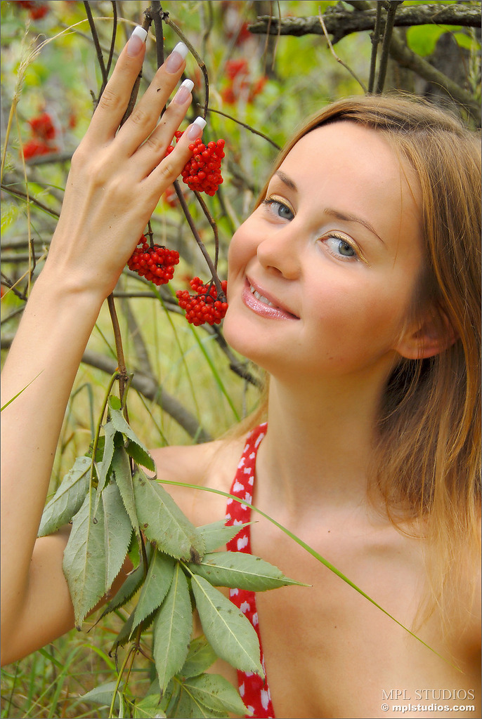 Photo #7 of Olivia posing in Soft & Sweet