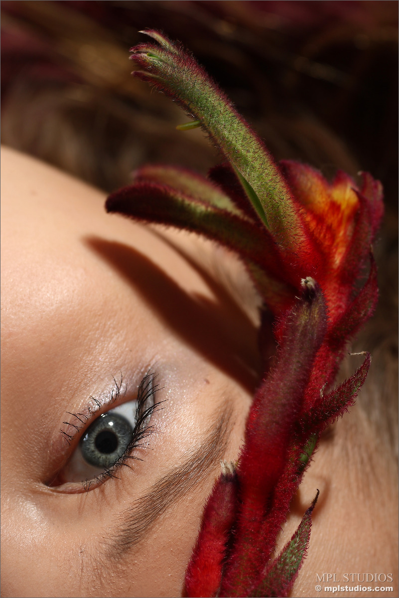 Photo #5 of Georgia posing in Bodyscape: Crimson