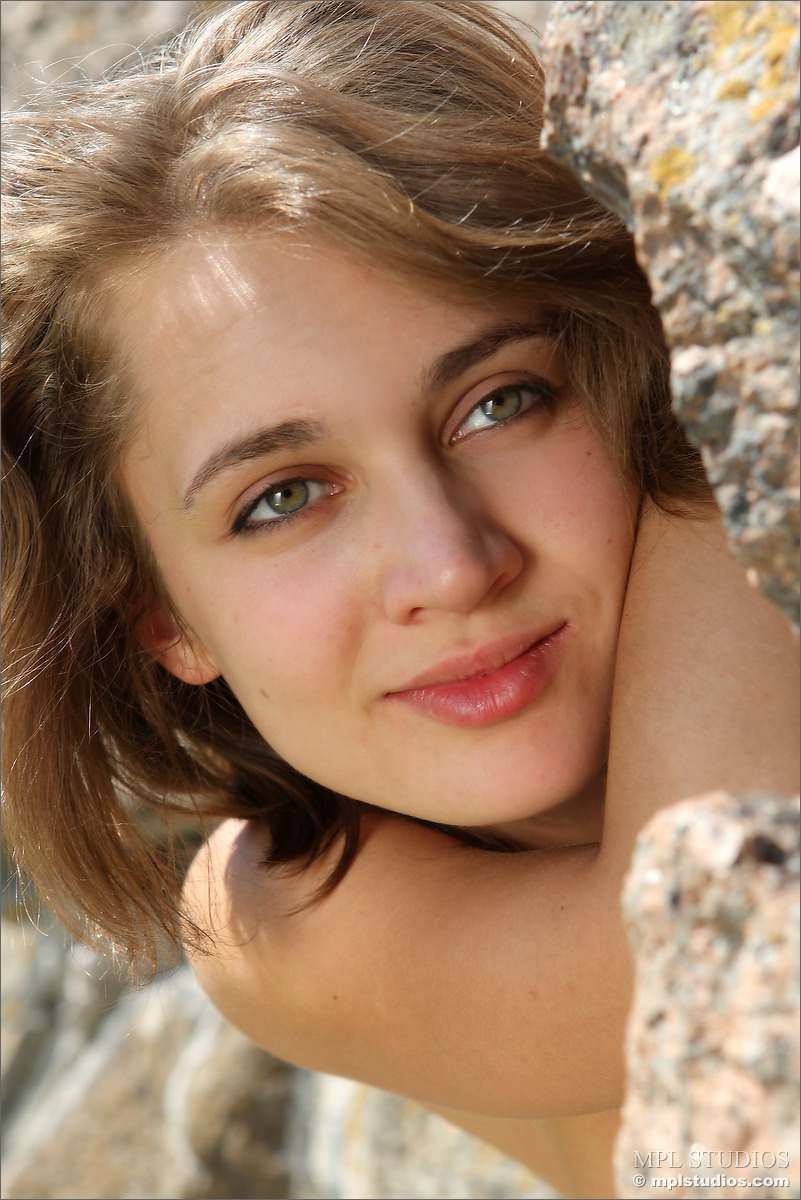 Photo #1 of Lera posing in Way Back When