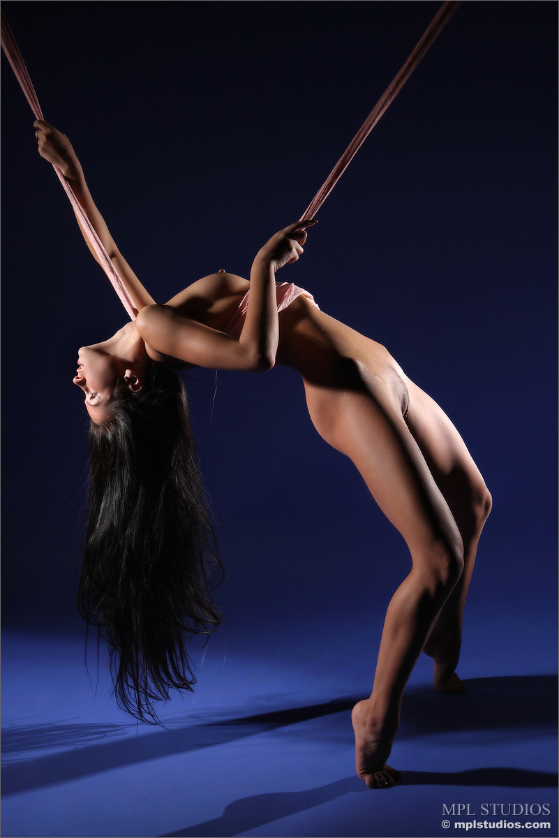 Photo #4 of Maria posing in Parallel Universe