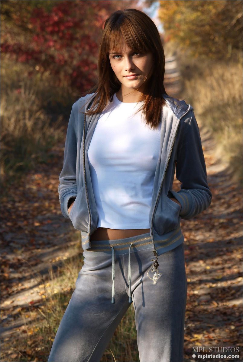 Photo #7 of Maya posing in Postcard from Crimea