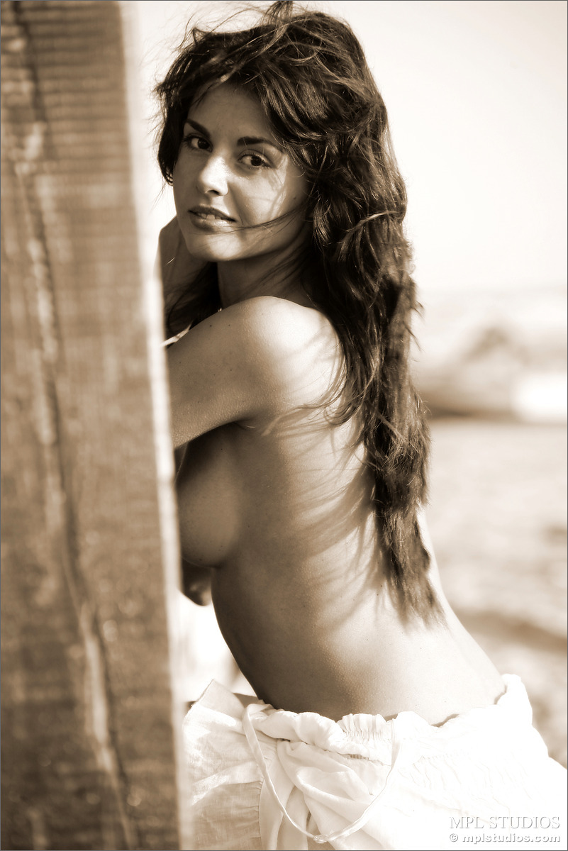 Photo #1 of Michelle posing in Shelter