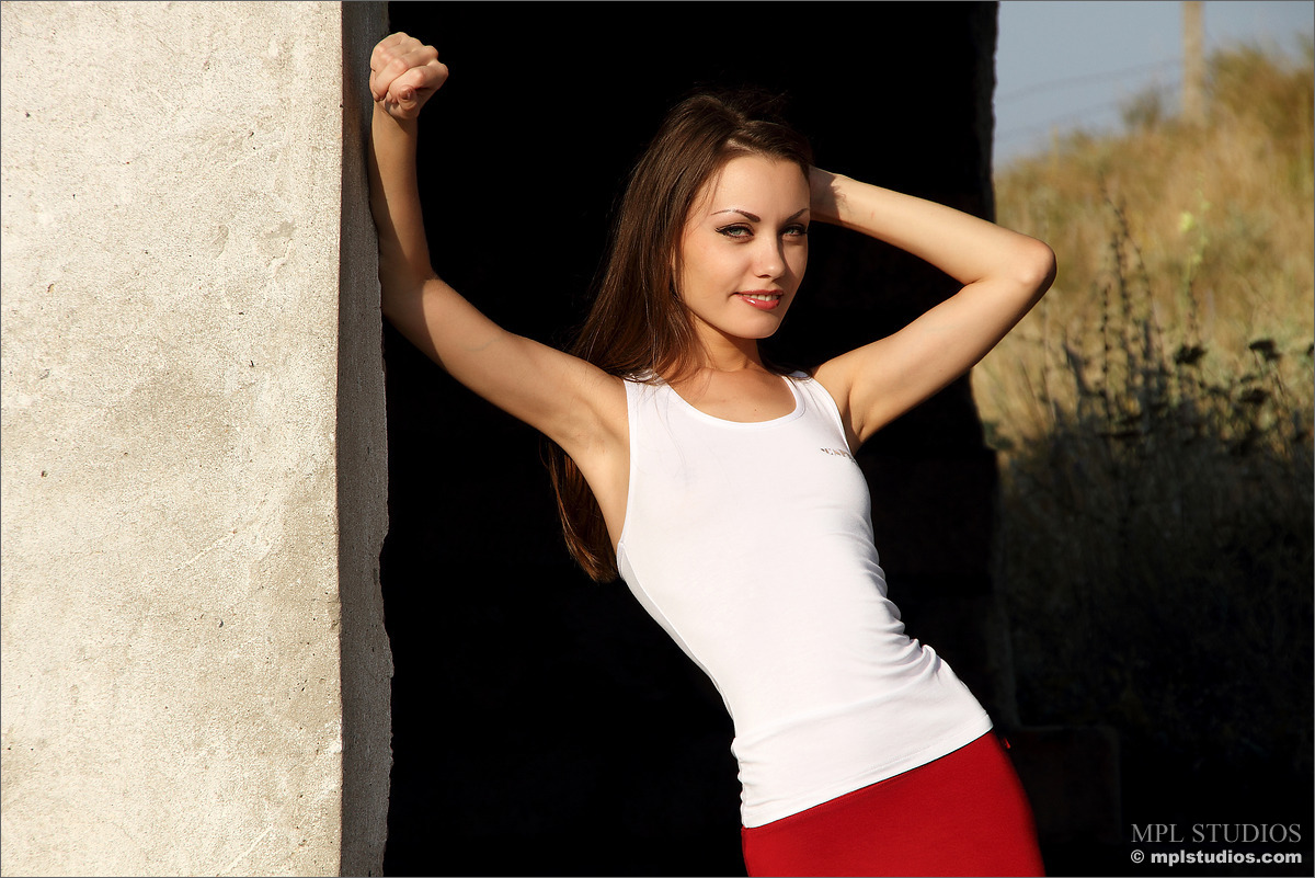 Photo #1 of Marta posing in Summer Surprise