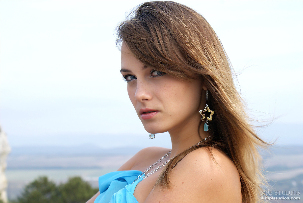 Photo #1 of Maya posing in Mountain High