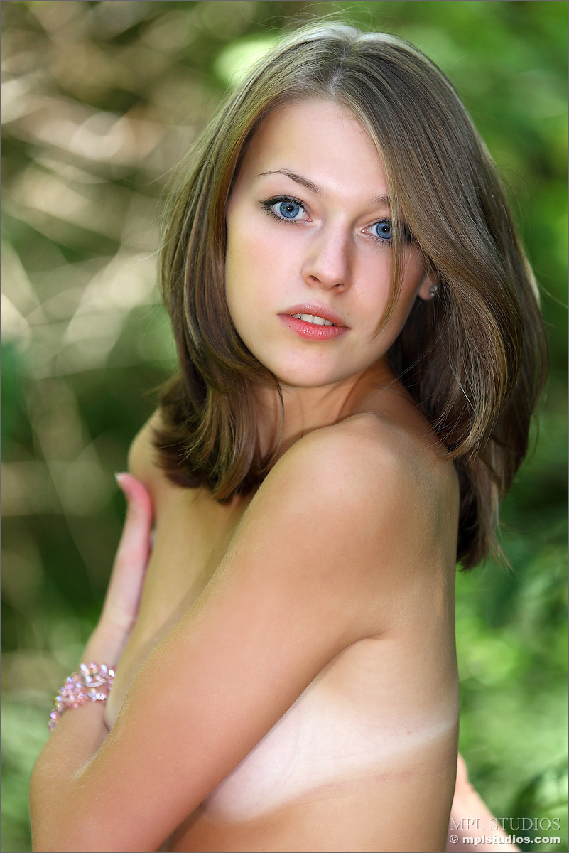 Photo #1 of Tamara posing in Forest Nymph