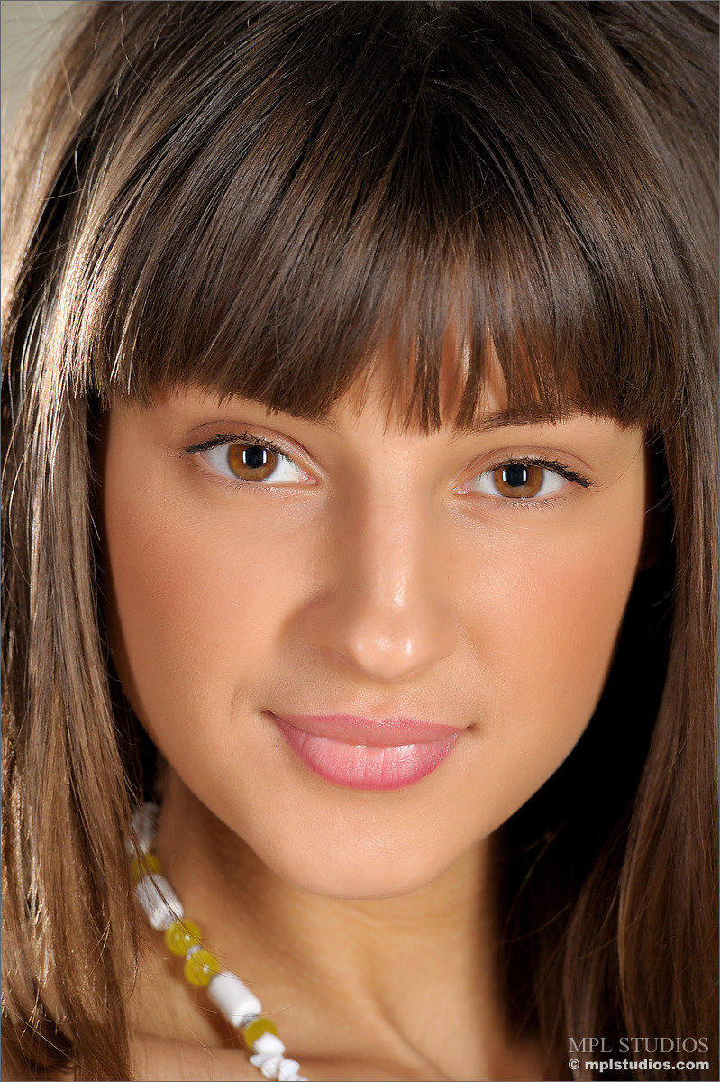 Photo #1 of Tara posing in Hot Shot