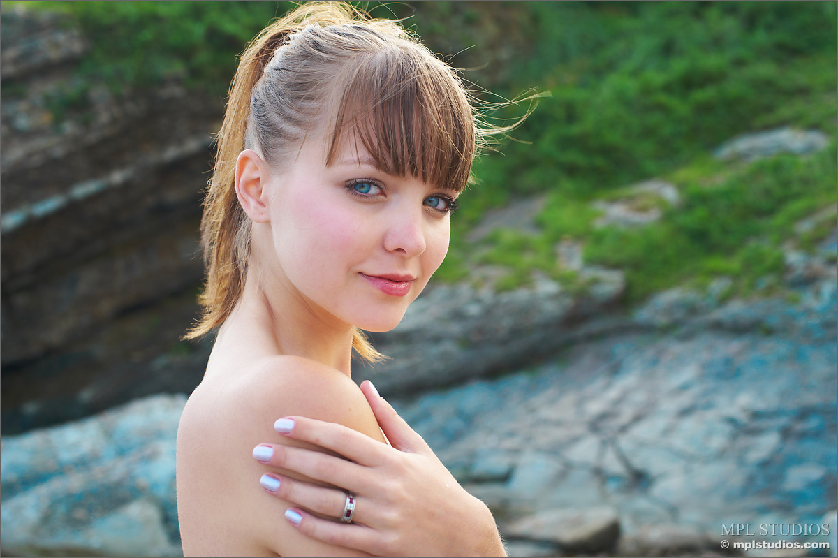 Photo #5 of Amelie posing in Sapphire Sea