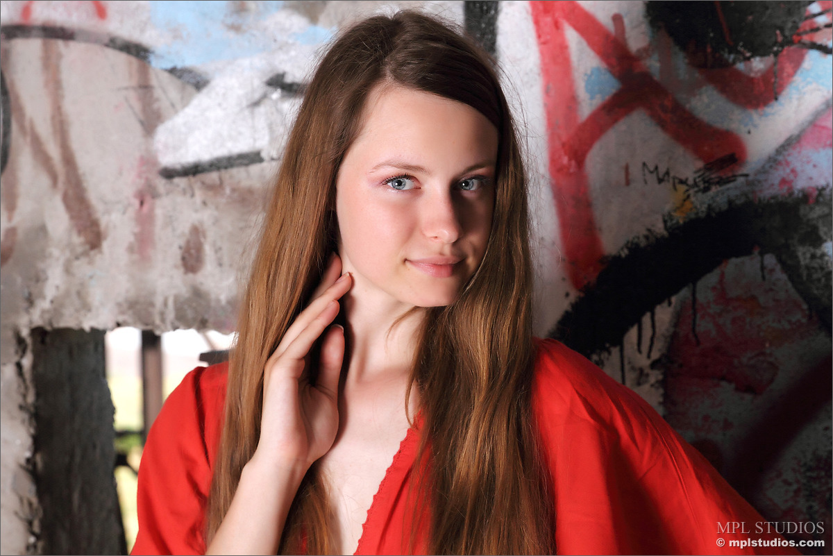Photo #1 of Nikita posing in Nude Graffiti