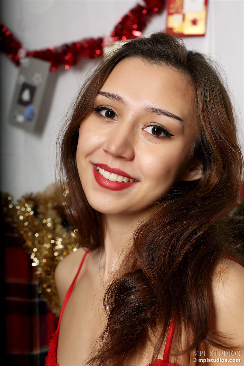 Photo #1 of Sakura posing in A Sakura Christmas II