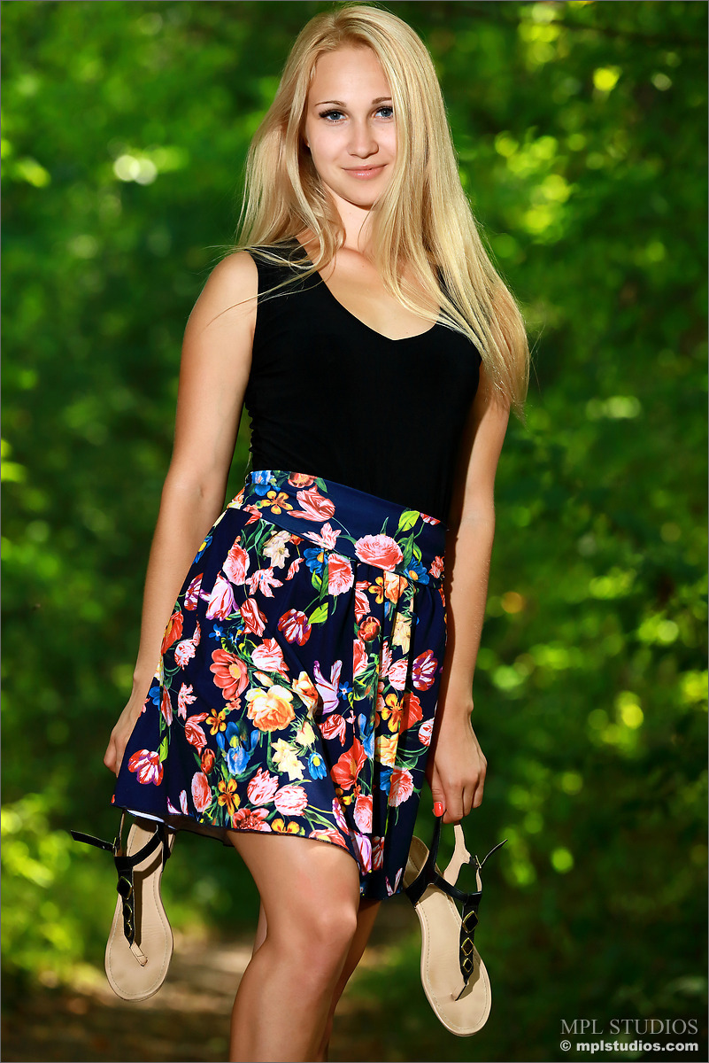 Photo #1 of Belonika posing in Budding Beauty