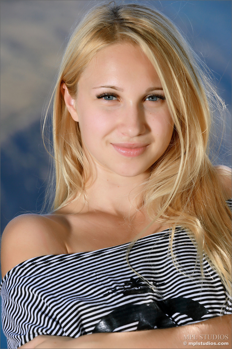 Photo #1 of Belonika posing in Ready For Summer