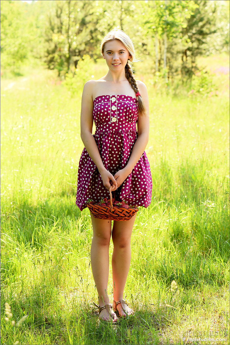 Photo #2 of Aspen posing in Strawberry Delight