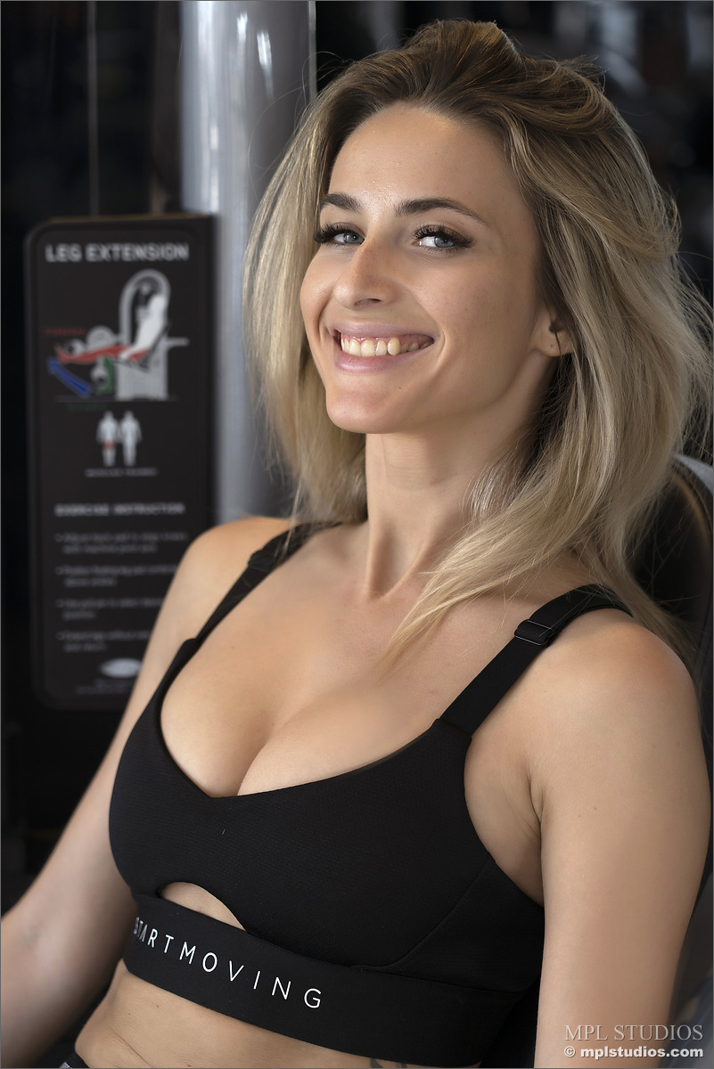 Photo #3 of Cara Mell posing in Start Moving