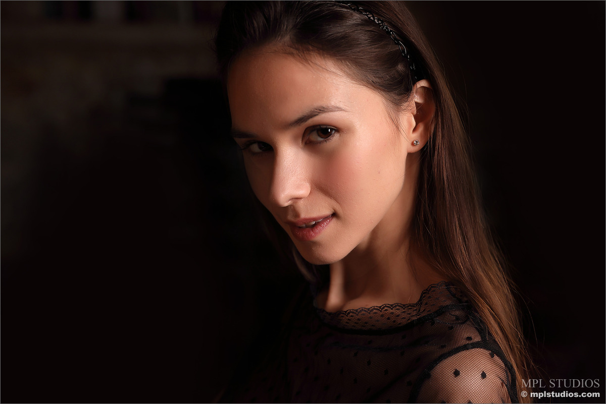 Photo #1 of Leona Mia posing in Goth Romantic