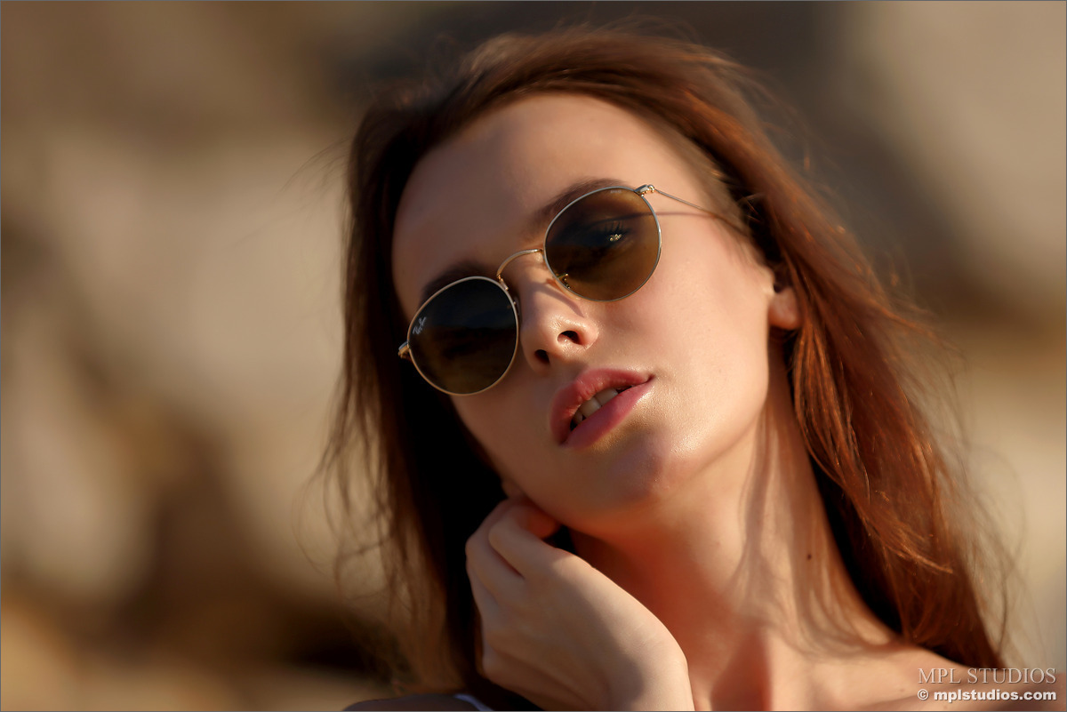 Photo #3 of Serafina posing in Triopetra