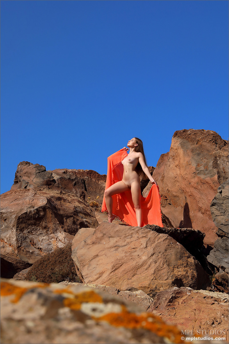 Photo #4 of Aristeia posing in Desert Coral