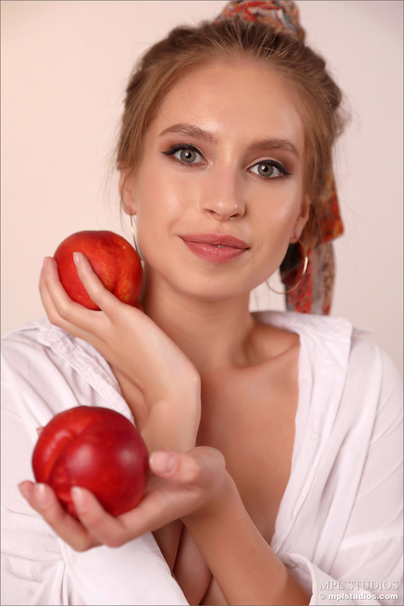 Photo #1 of Aristeia posing in Bon Appetit!