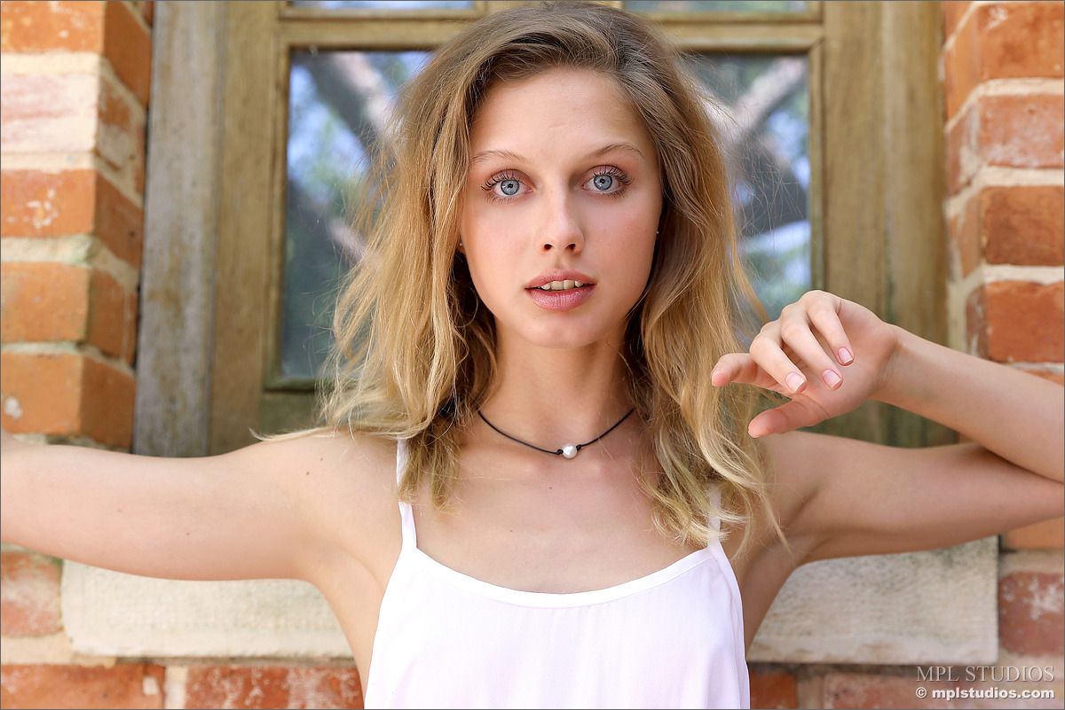 Photo #1 of Clarice posing in A Bird in the Hand