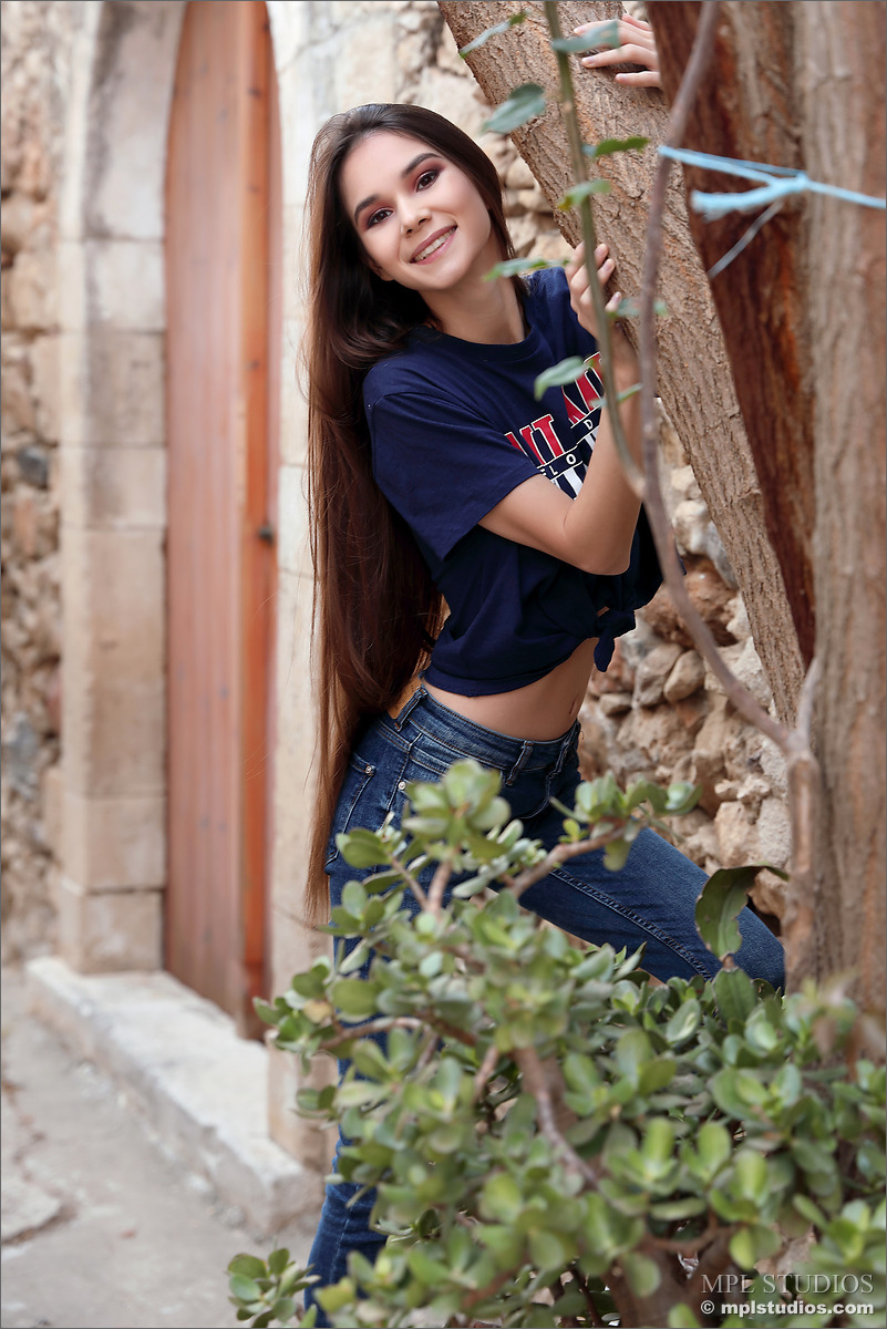 Photo #7 of Leona Mia posing in Postcard from Crete