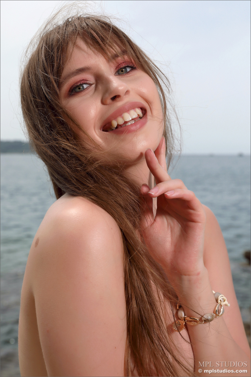 Photo #8 of Aristeia posing in Boho Beach