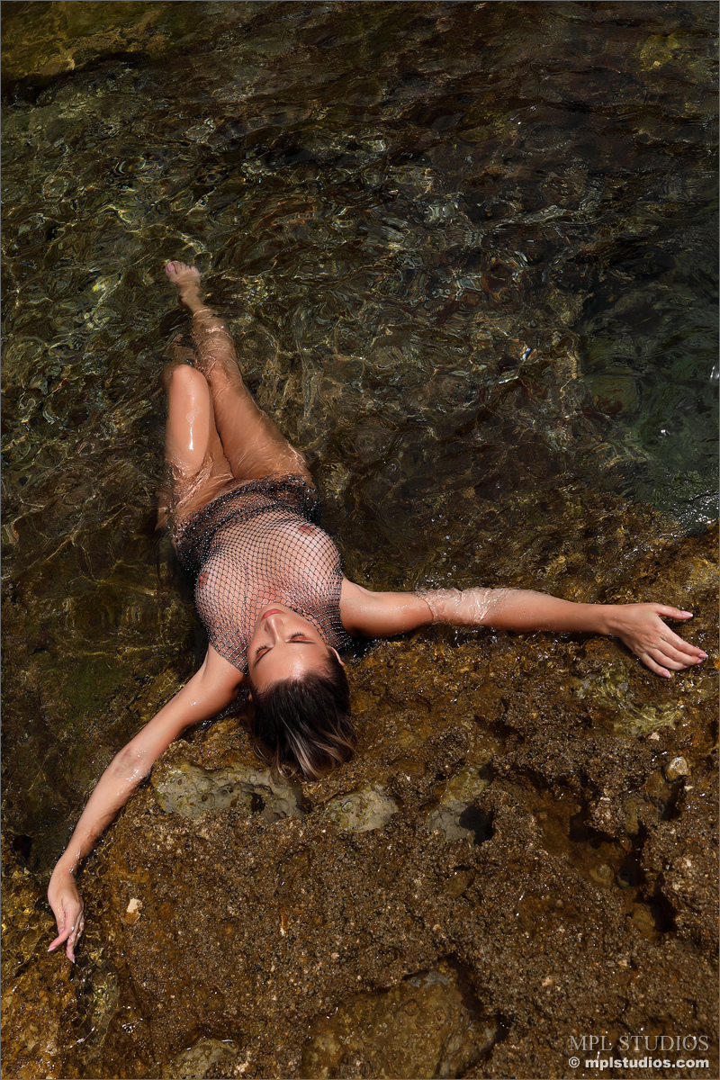 Photo #7 of Cara Mell posing in Dressing Naked
