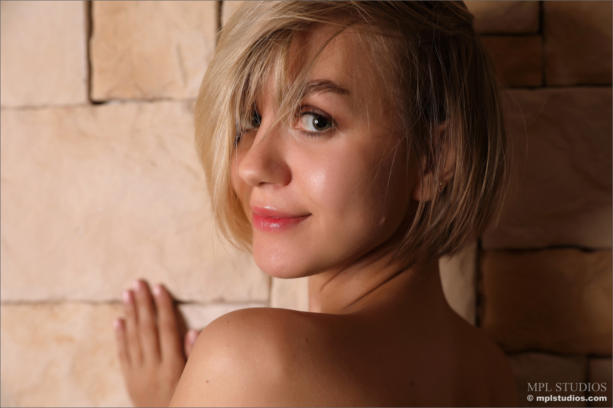 Photo #5 of Lana Lane posing in Aura