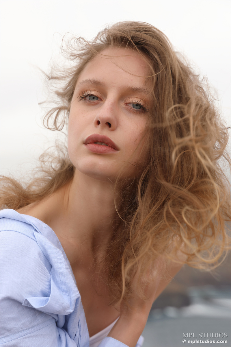 Photo #5 of Clarice posing in Postcard from Madeira