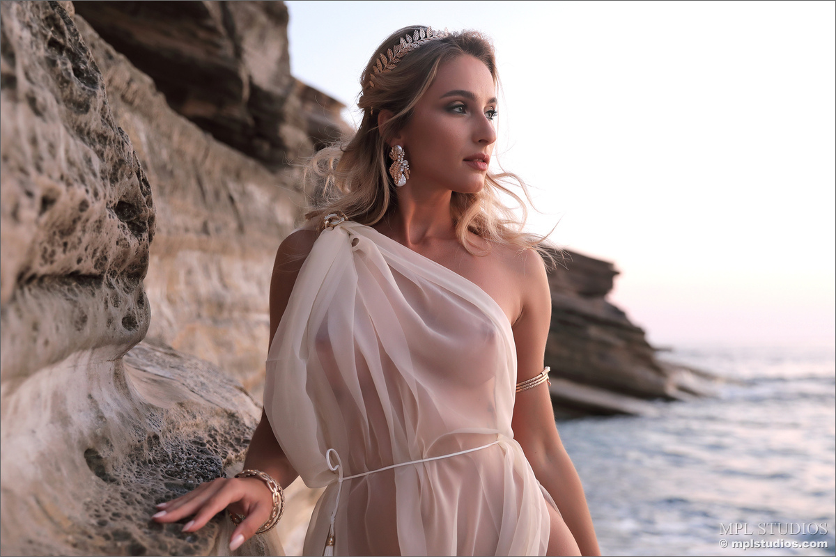 Photo #1 of Cara Mell posing in Shoot Day: Montage