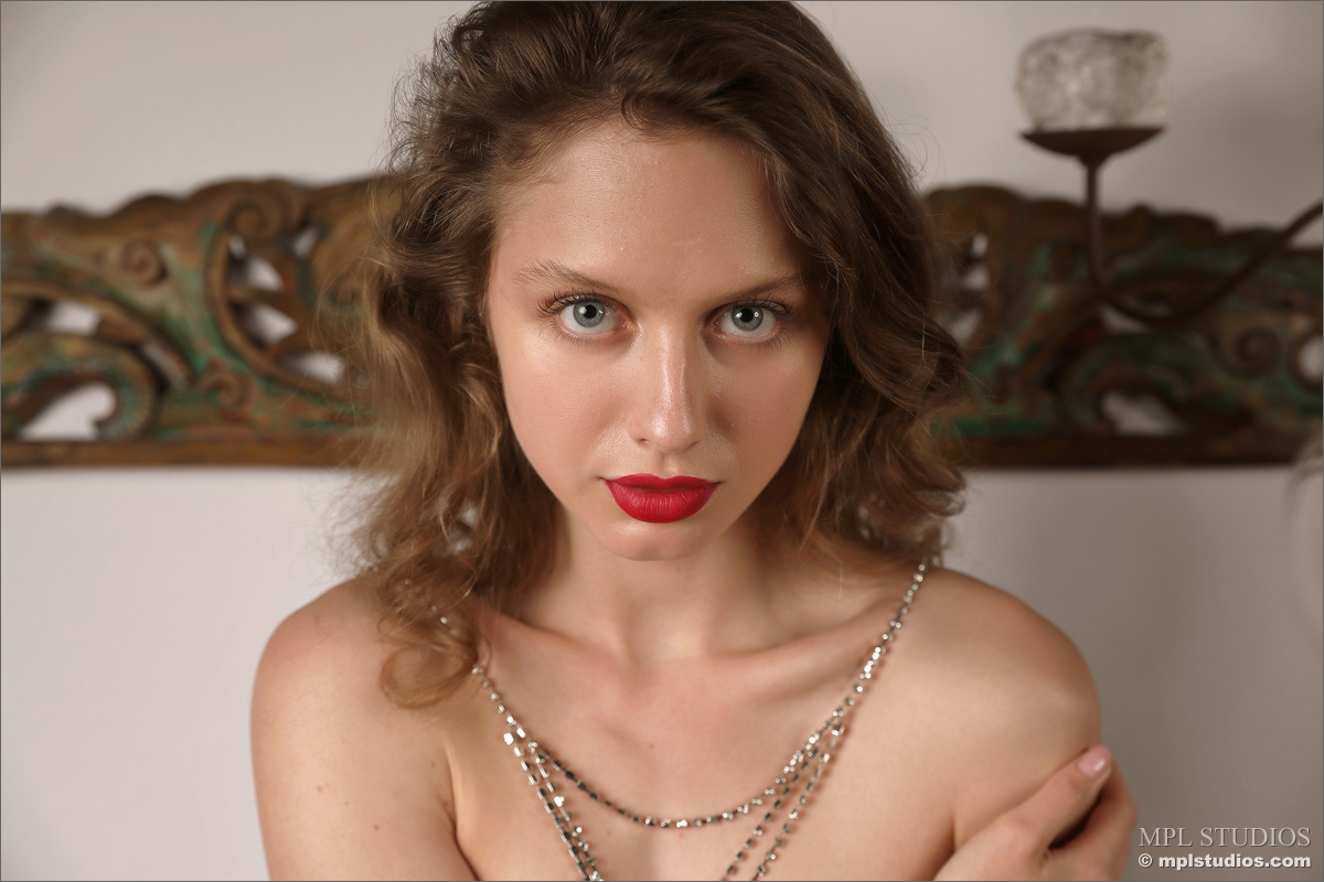 Photo #1 of Clarice posing in Fever Desire