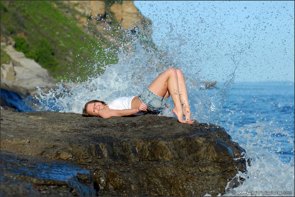 Photo #2 of Angelie posing in Pacific Rim